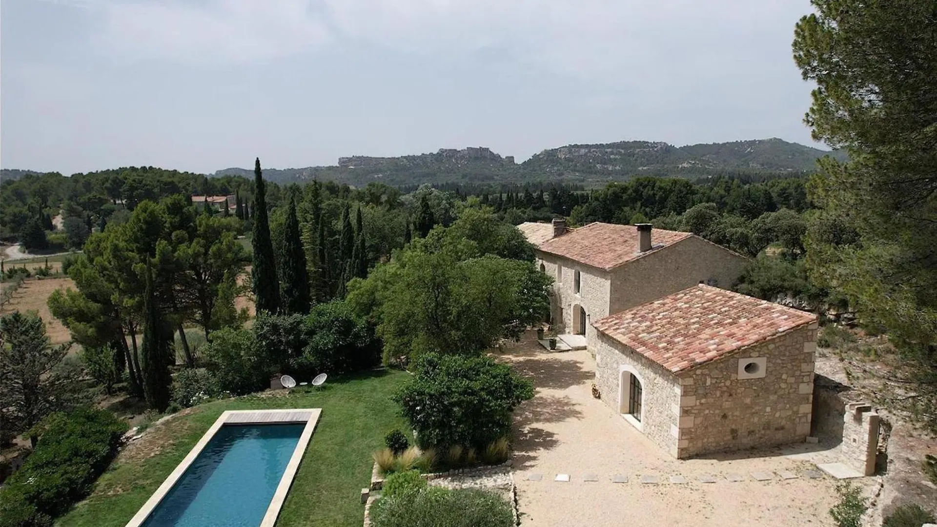 Les Baux Alpilles Villa: Private Pool & Panoramic Views